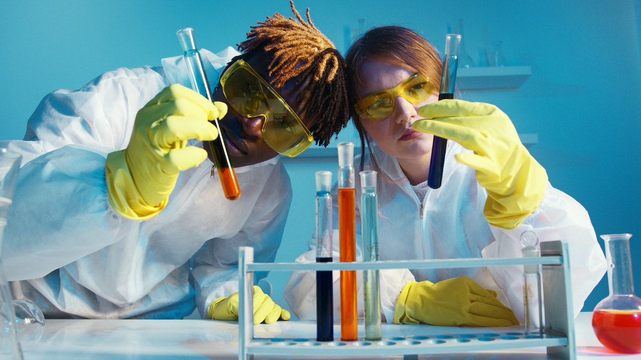 Top 5 goede werkschoenen voor in het laboratorium