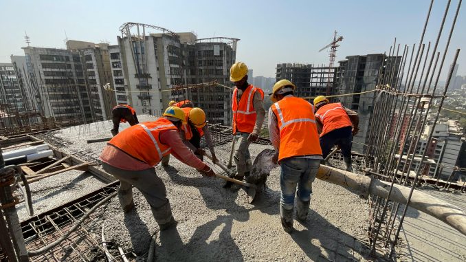 Welke schoen het beste voor werken op natte beton